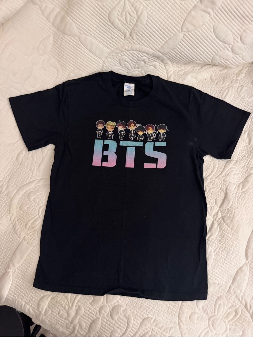 BTS Chibi Graphic T-Shirt Black Youth Large K-Pop